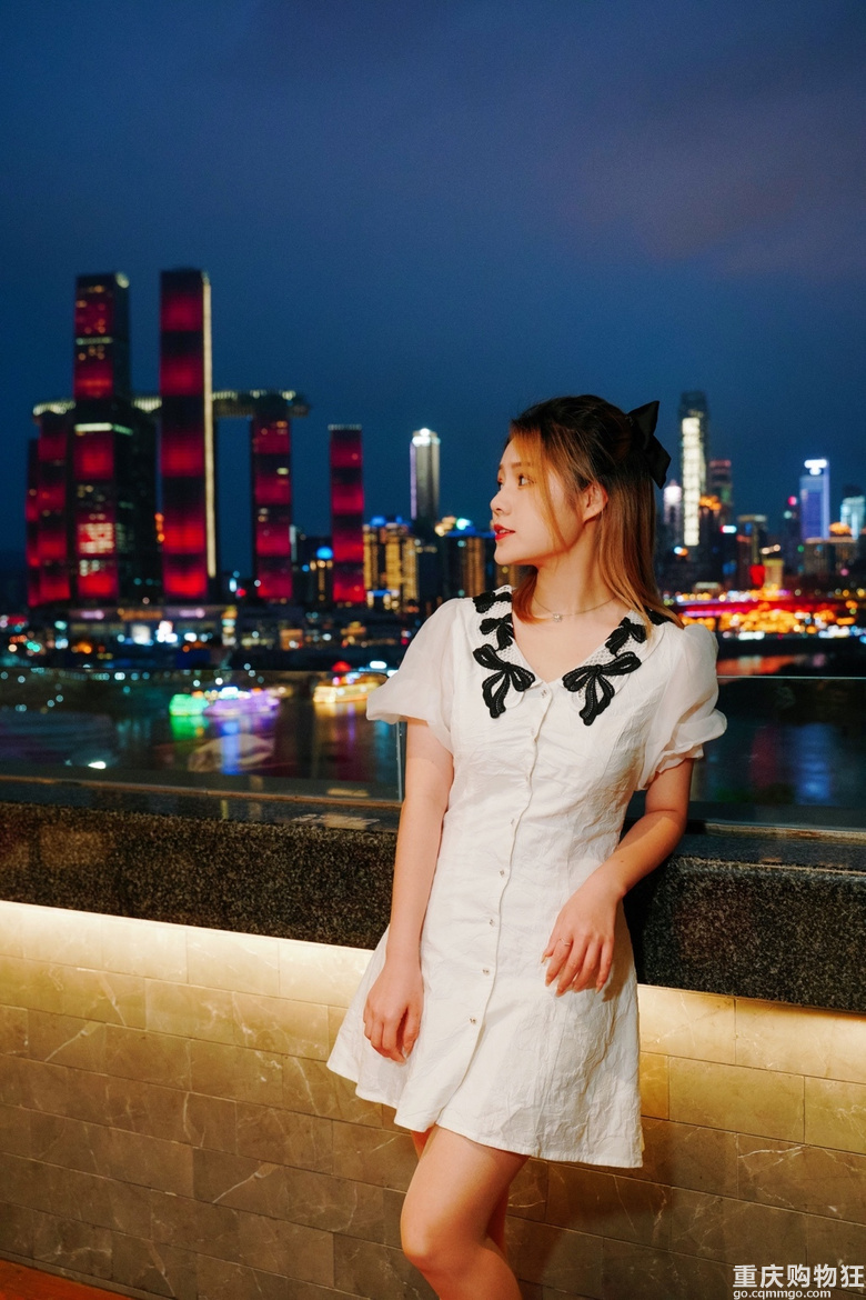 五一重庆必打卡江景绝美的地道重庆火锅