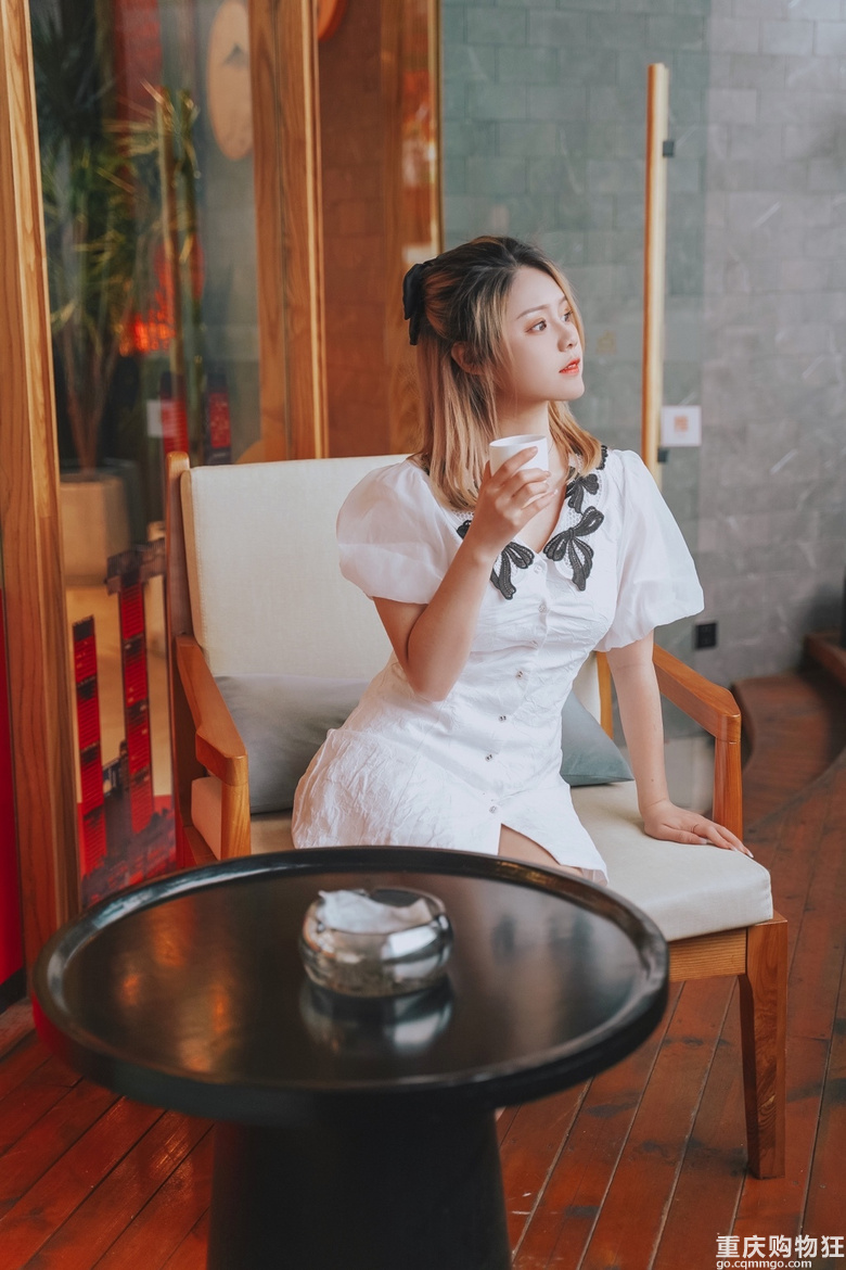 五一重庆必打卡江景绝美的地道重庆火锅