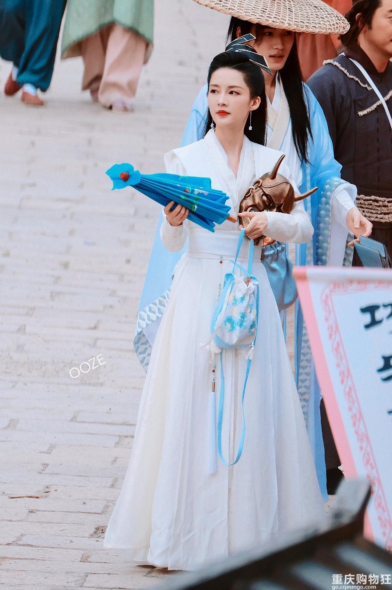 一周明星八卦图片精选，5.10——5.15，申报馆为依萍庆生