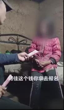 7岁女孩一滴眼泪赚29万，央视揭露背后恶行：醒醒吧，什么wanghong！