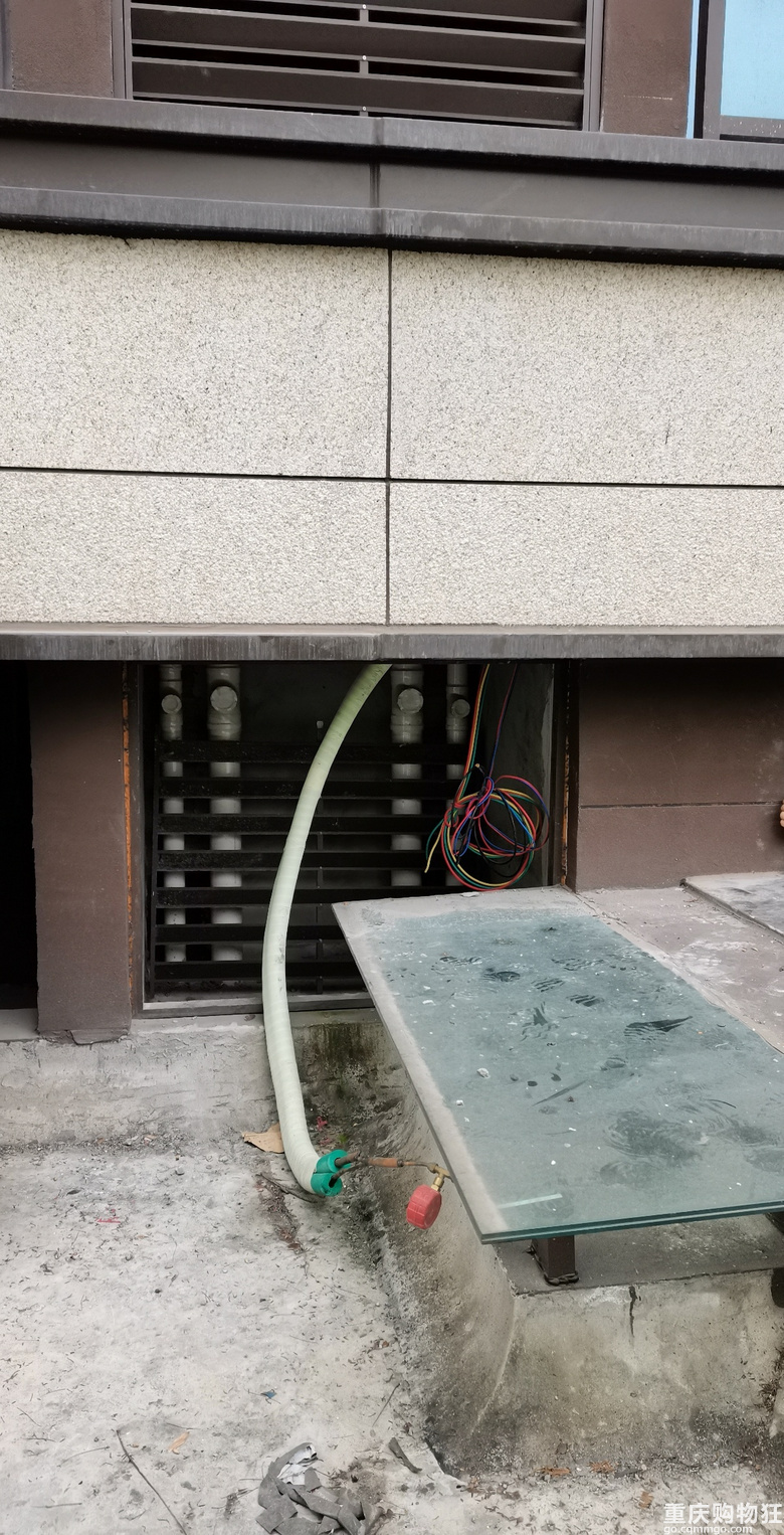 以我的血泪史忠告大家，买房除了看户型图等，还要看空调外机位！