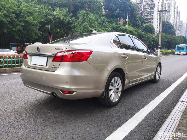 长安睿骋高配。价格4X