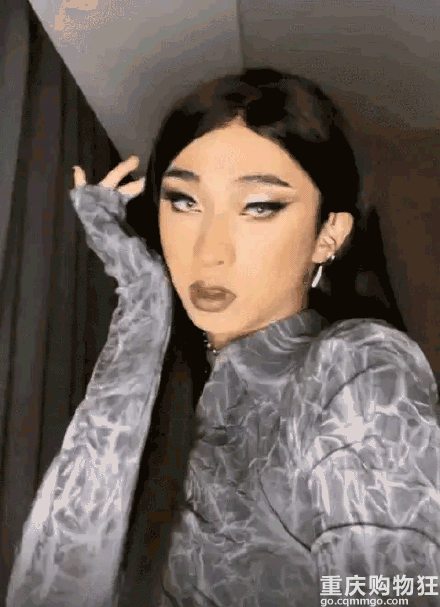 伊能静儿子庾恩利入驻微博，爱穿女装的他竟是一个宝藏男孩