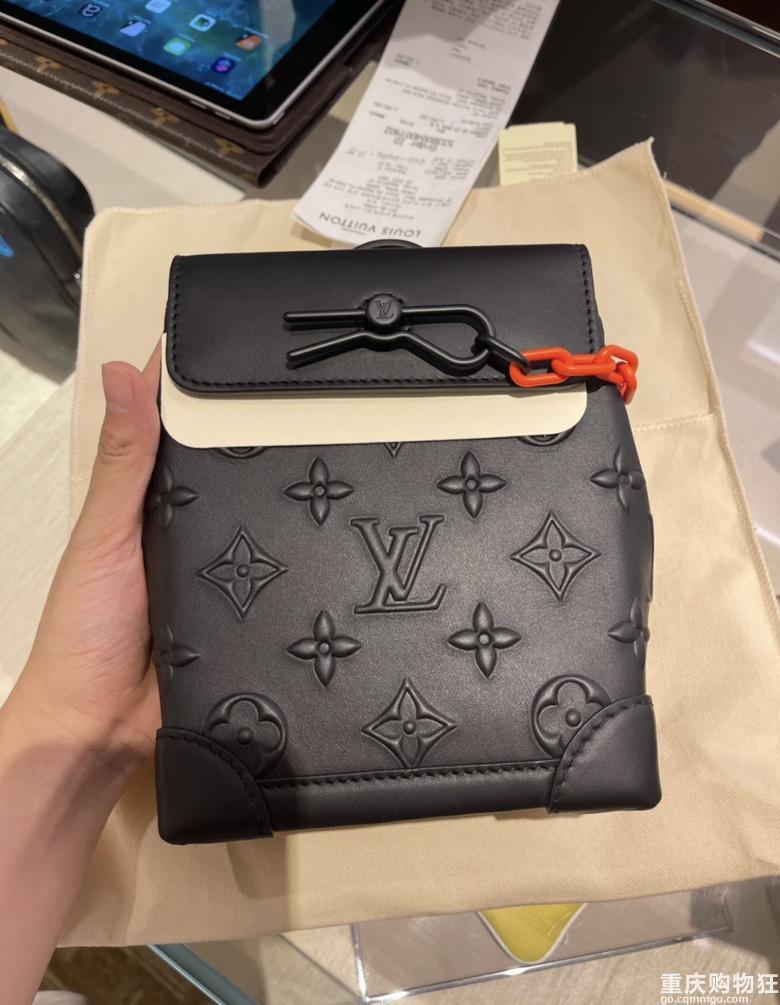 这个 LV超迷你小书包，简直太太太好看了！！