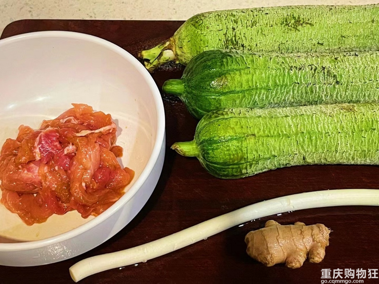 夏小厨の丝瓜肉片汤