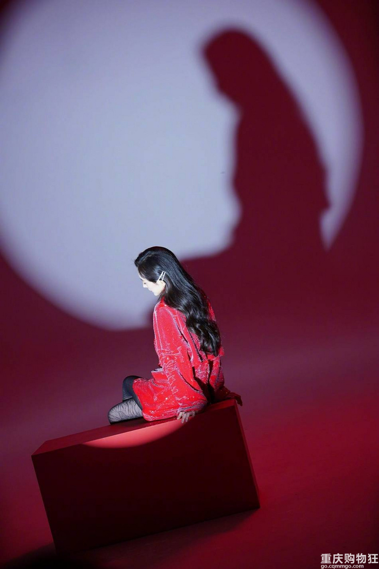 杨幂胶片花絮图曝光