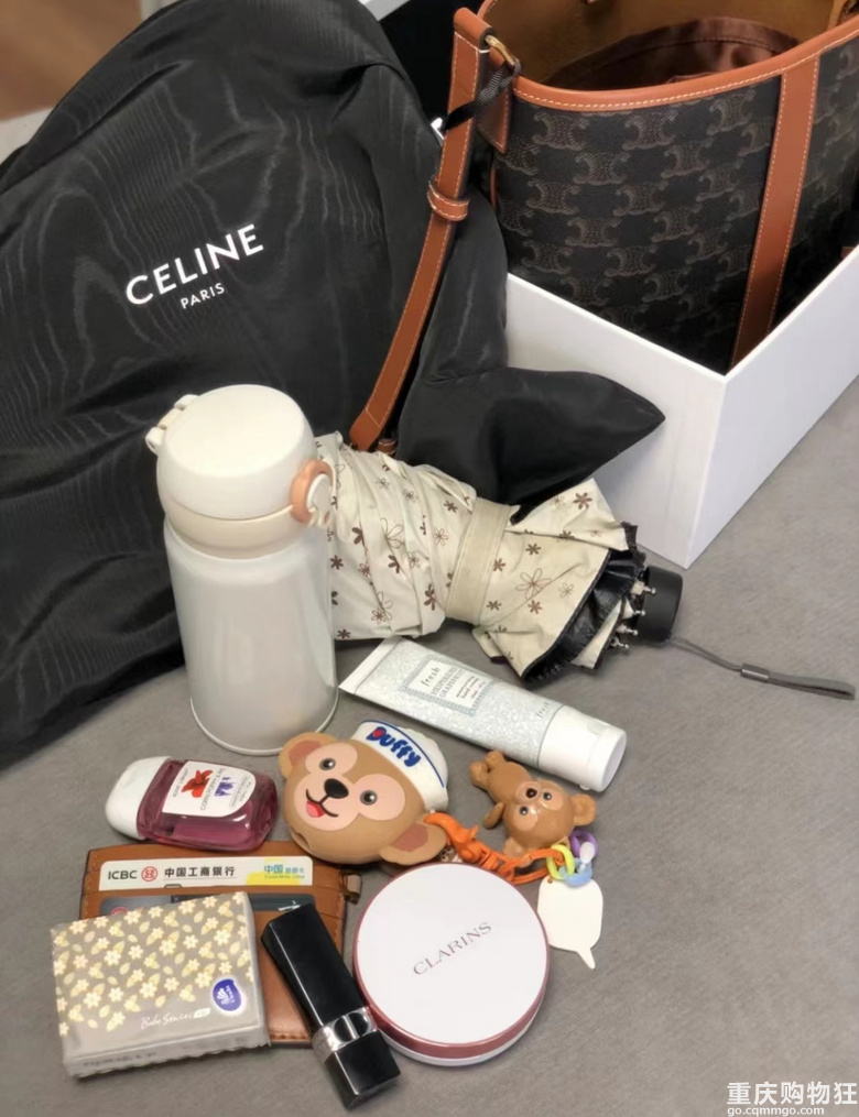 Celine水桶包真的好好背，姐妹们都去买它！