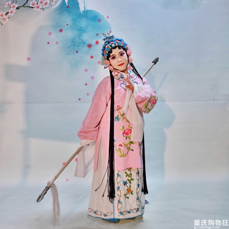 2022年虎年大年初一磁器口孩子戏曲扮相