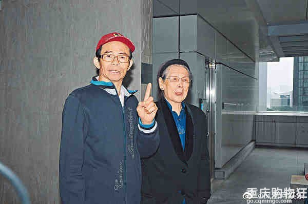 台媒报道，梅艳芳母亲于13日正式登报发出与梅启明断绝关系