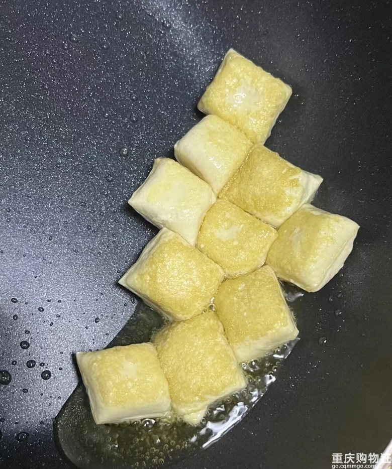 吃过石屏豆腐吗？一口爆浆，搭配蘸水吃真的绝了啊啊