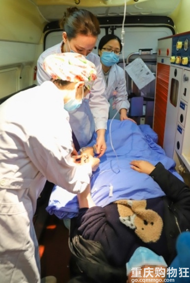 重庆市妇幼保健院千里接力救治藏族超早产宝宝