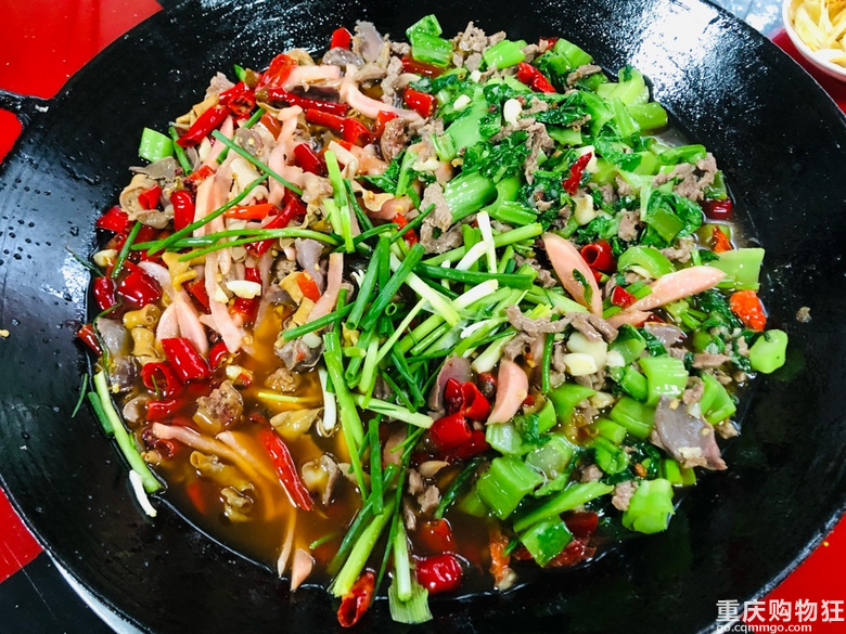 打卡藏在“咔咔角角”美食系列之〖黔江鹏琳天龙鸡杂〗