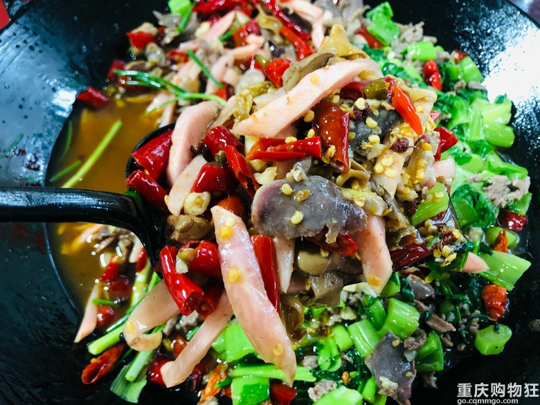 打卡藏在“咔咔角角”美食系列之〖黔江鹏琳天龙鸡杂〗