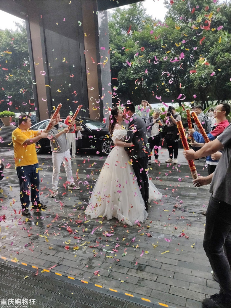 5.21我们轻松愉快热闹的婚礼,很累也很开心