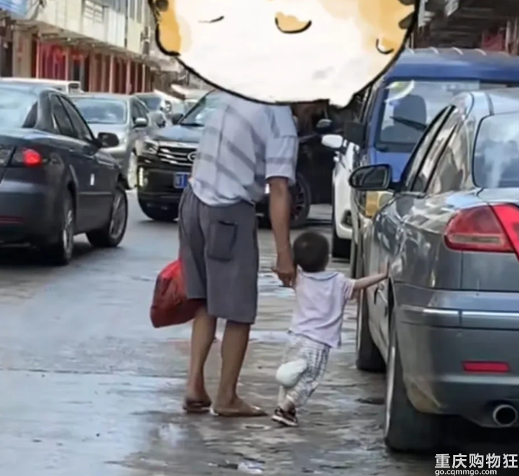 下班回家的路上看到的，不想说什么了，真的很心酸