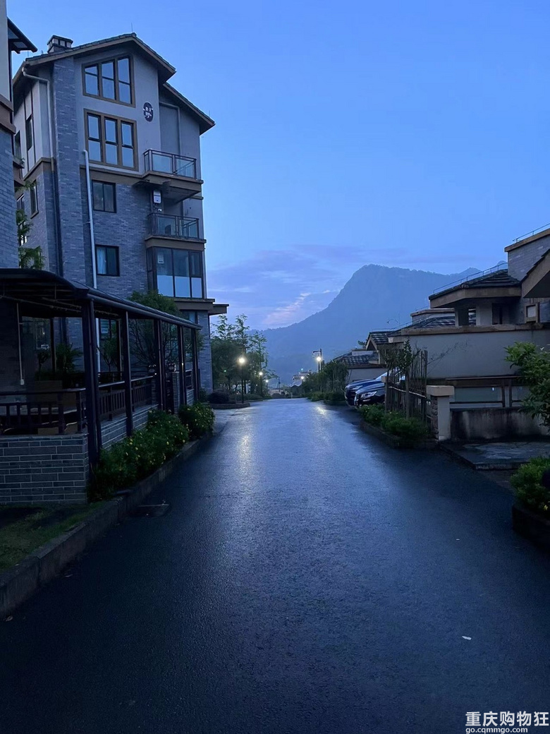金佛山避暑房出售