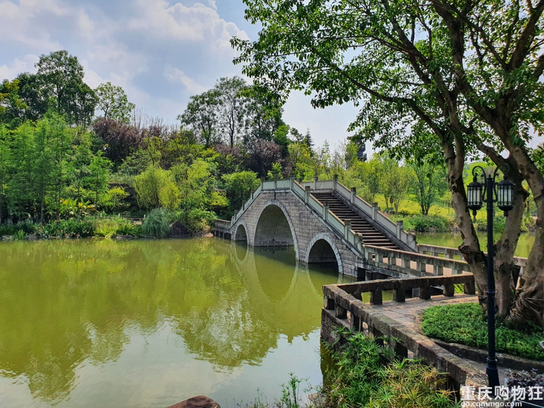 4号线旁的风景-两江影视城