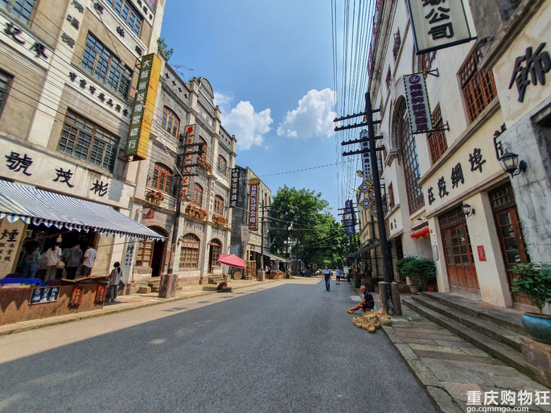 4号线旁的风景-两江影视城