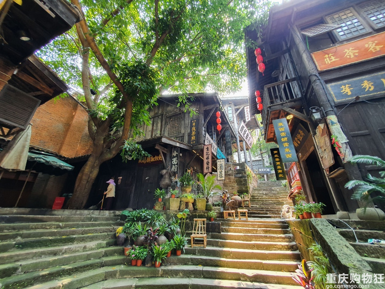 4号线旁的风景-两江影视城