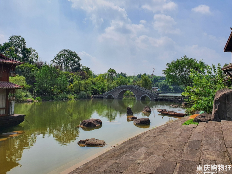 4号线旁的风景-两江影视城