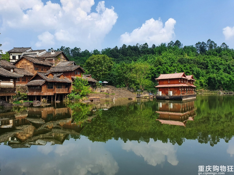4号线旁的风景-两江影视城
