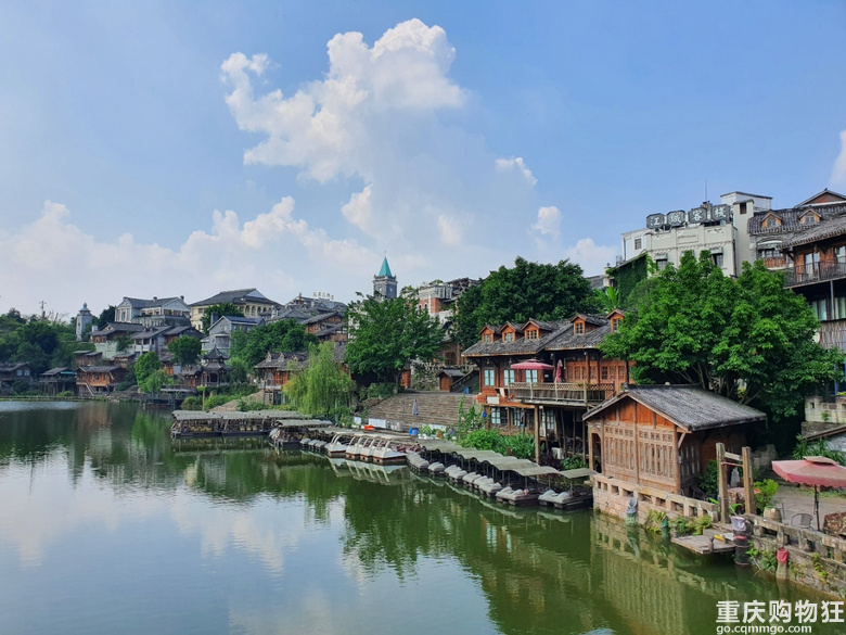 4号线旁的风景-两江影视城