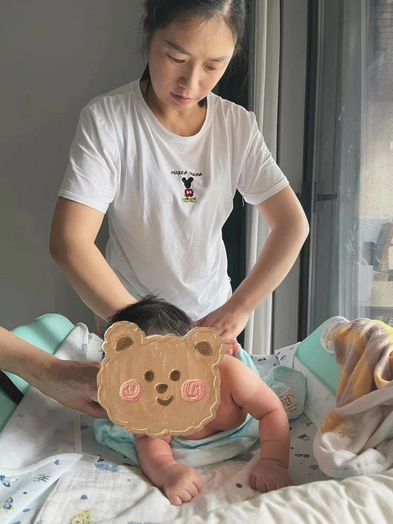 强烈推荐我的月嫂！真爽啊哈哈哈哈~啥也不用干