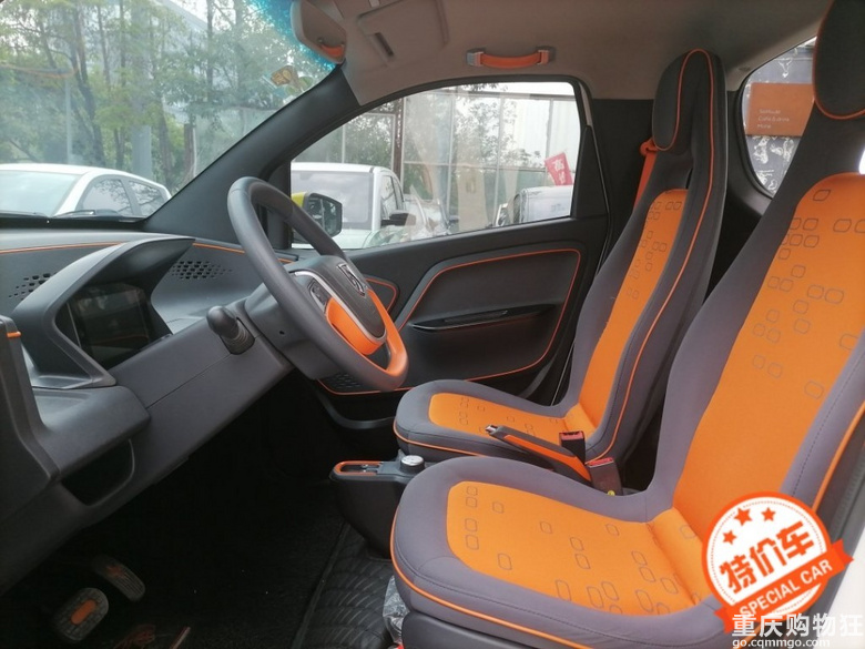 2019款宝骏E100250KM智行版