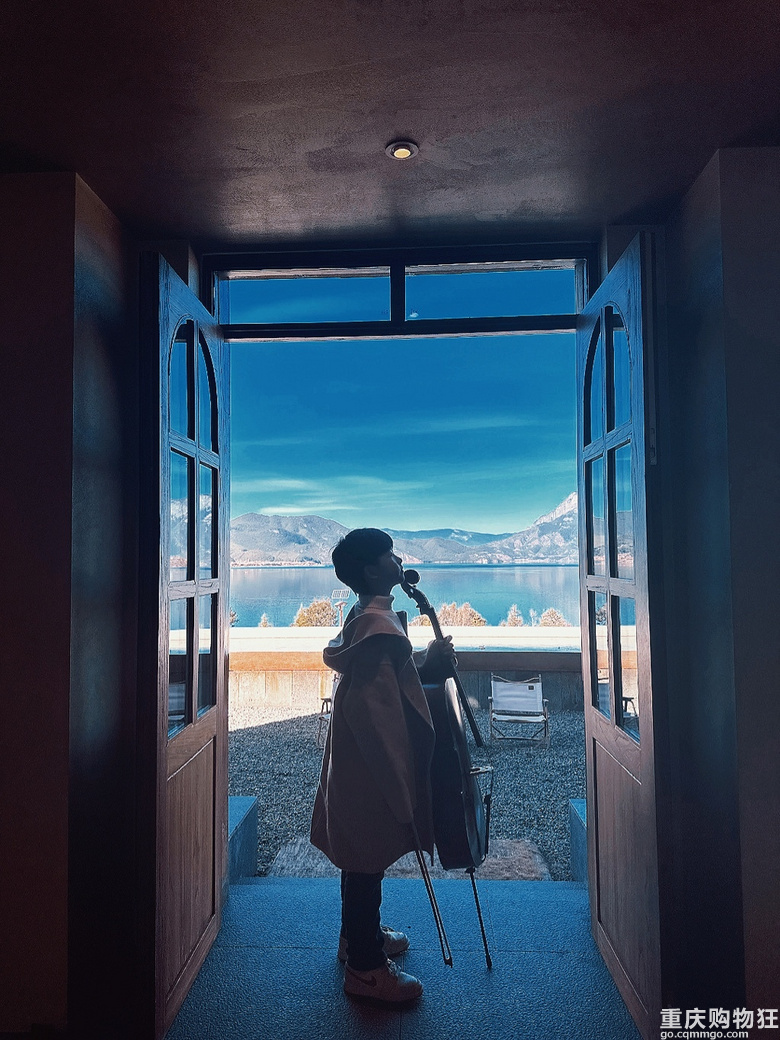自驾16小时，只为住进画里～