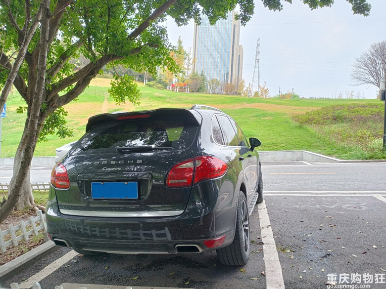 个人二手车保时捷卡宴原车200w左右现25万开回家