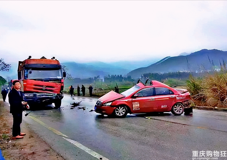 借车给有证朋友去吃喜酒，出车祸朋友与亲人死亡我有事吗？