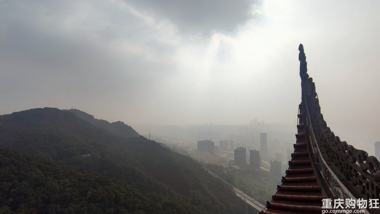 勒是雾都