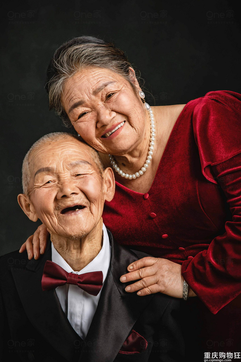 带家里老人去拍的第一次“写真”看到照片真的热泪盈眶！