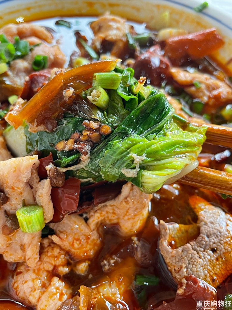 一年只炫一次的米线！当然是需要双份肉，才足以彰显我的偏爱啊