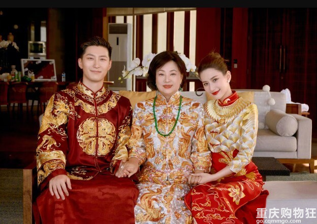 窦骁何超莲官宣婚礼现场照公开，配一脸，传邓紫棋薛凯琪当伴娘团
