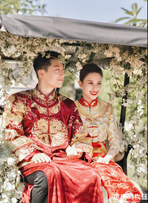 窦骁何超莲官宣婚礼现场照公开，配一脸，传邓紫棋薛凯琪当伴娘团