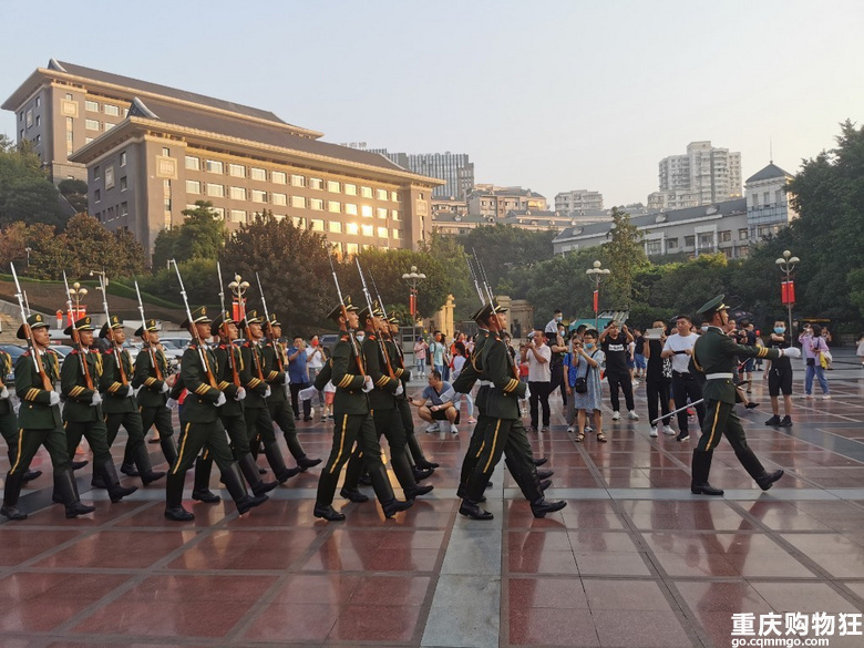 五一留守重庆，30个耍事来了，上岛游园赏花采摘看剧，总有能去的