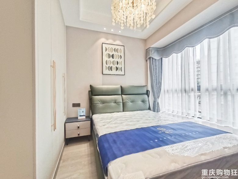 沙坪坝，杨公桥，豪装2房75W，可以谈，核心商圈，配套成熟。