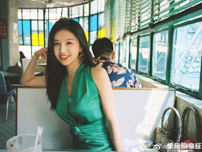 张翰和亚洲小姐高文君恋爱了，相差14岁，高文君曾是恋综女嘉宾