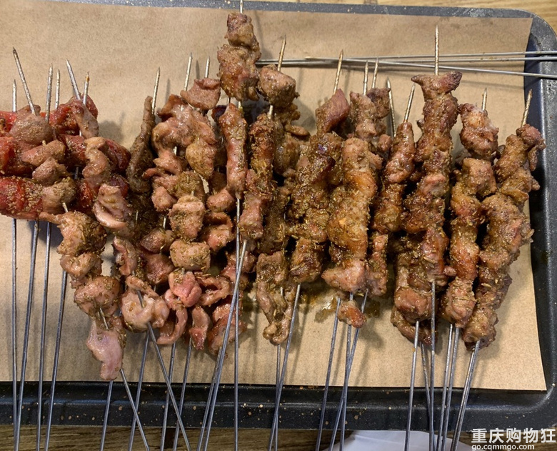西北烧烤配淄博小饼，吃得满足