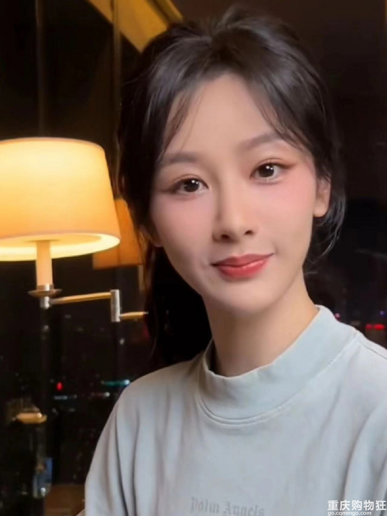 杨紫怎么突然变美了，是画了卧蚕的原因吗？