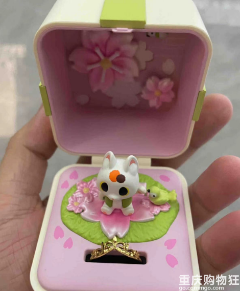 泡泡玛特出戒指盲盒了？这个拿来放钻戒太美了，求婚仪式感拉满