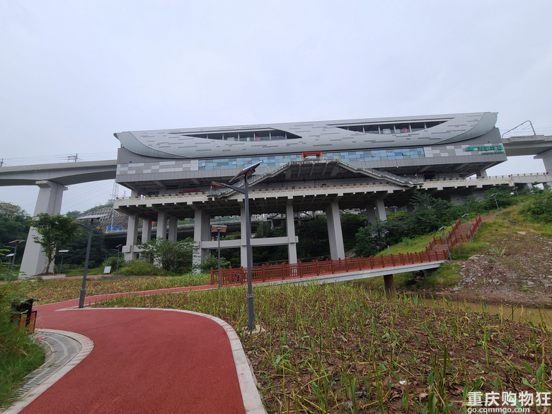 南岸区茶园新区刘家坪保利堂悦洋房急售，建面118平套内102