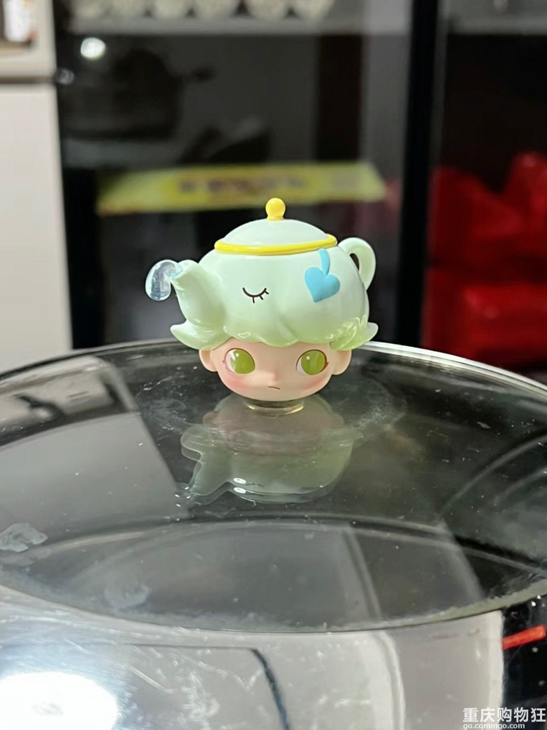 兴奋点开热搜：泡泡玛特联名爷爷厨具，结果发现…