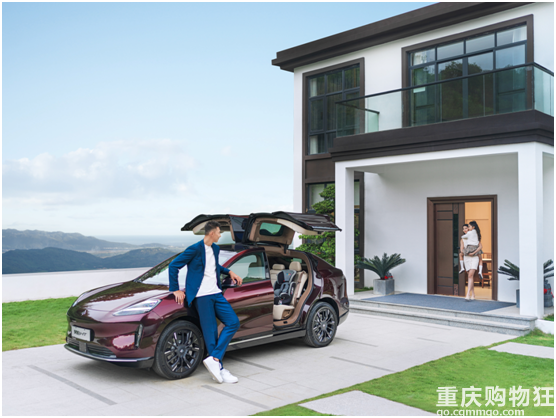21.39万起售，鸥翼门+800V 5C超充，昊铂HT精英家庭移动的家