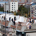 为何有人专门收购“老旧小区顶楼”？背后的商机，不少人都不知道_图3
