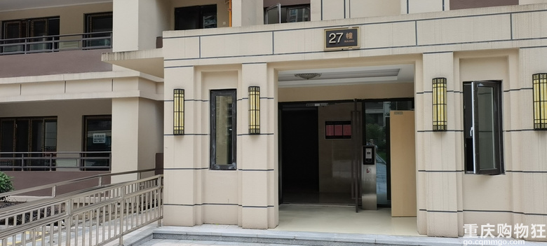 渝北区空港中国摩三期建面117套内100附赠一百平花园洋房出