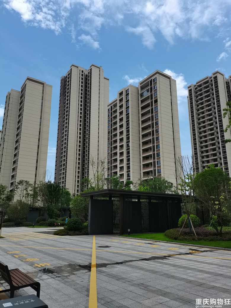 渝北区空港中国摩三期建面117套内100附赠一百平花园洋房出
