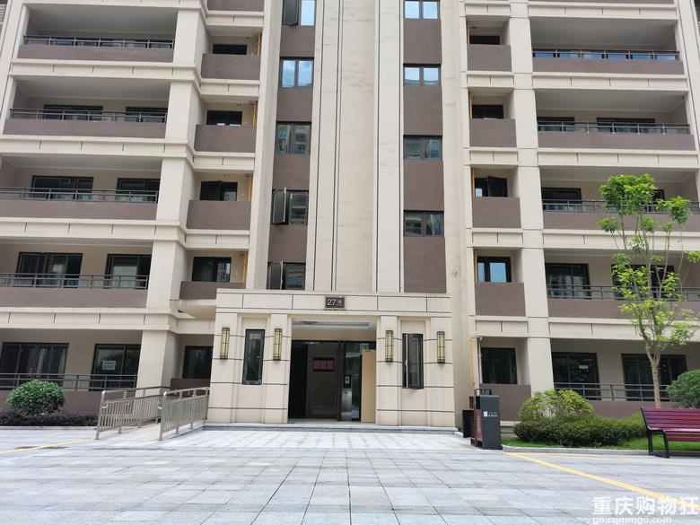 渝北区空港中国摩三期建面117套内100附赠一百平花园洋房出