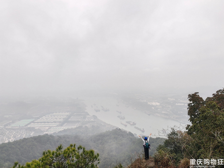 我在南山画了一只大象欢迎来重庆